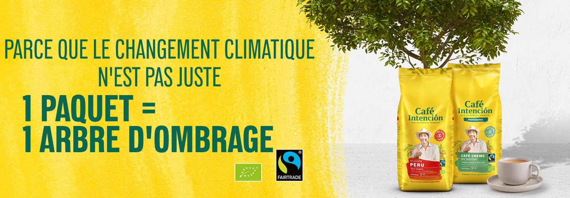 Sacs à café Fairtrade avec du café et un arbre, promouvant des pratiques durables pour lutter contre le changement climatique.