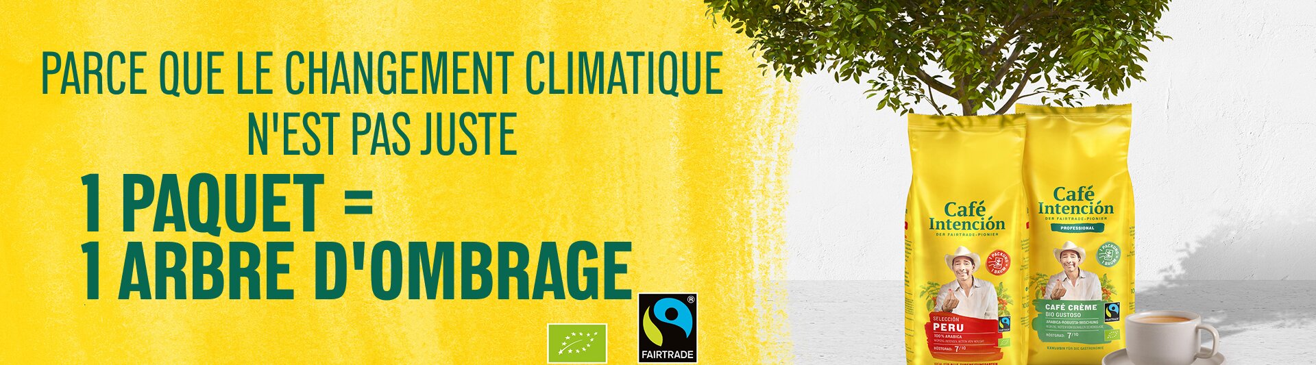 Sacs à café Fairtrade avec du café et un arbre, promouvant des pratiques durables pour lutter contre le changement climatique.