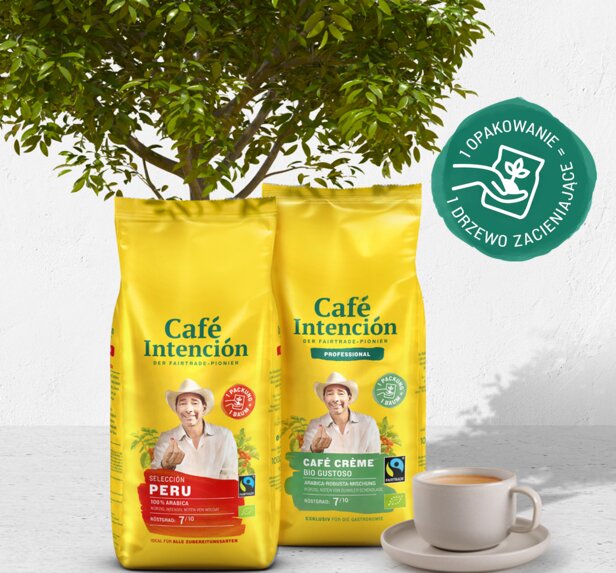 Torby Café Intención przedstawiające Selección Peru i Café Crème, wraz z filiżanką kawy i drzewem symbolizującym zrównoważony rozwój.
