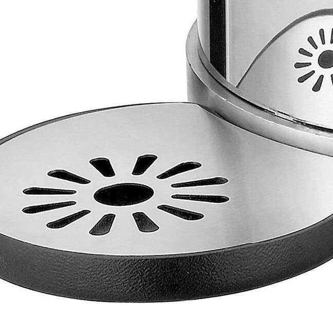 Tropfschale aus Edelstahl mit floralem Muster, entworfen für eine einfache Entwässerung und stilvolle Präsentation in modernen Küchen.