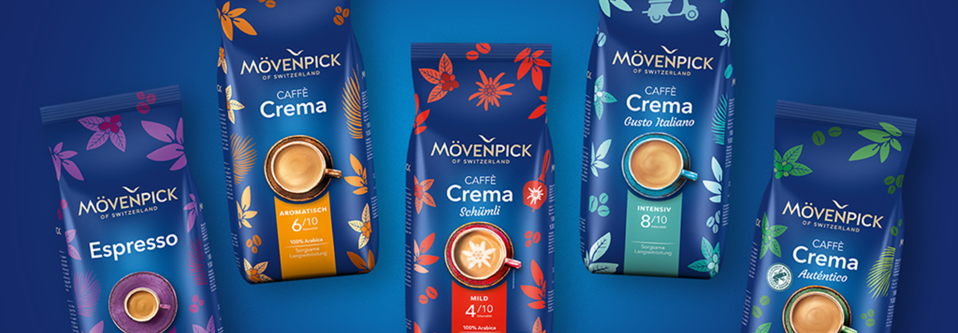 Gamme de cafés Mövenpick comprenant des sachets d'Espresso et de Caffè Crema dans différents mélanges, sur un fond bleu vif.